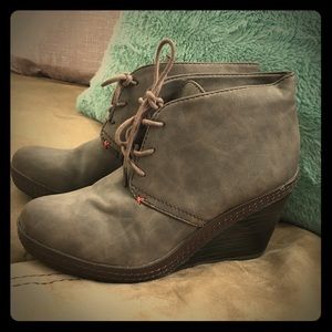 Marbled Taupe wedges size 8